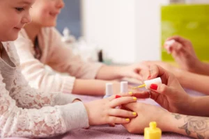 Kids’ Manicures